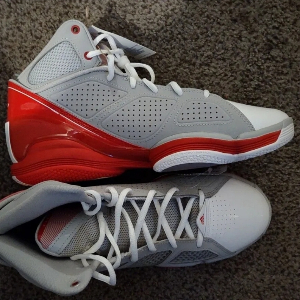 Adidas Adizero D Rose 1.5 Size 11.5 Never worn.